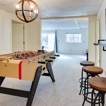 Bright Asheville Retreat With Hot Tub And Decks!-2